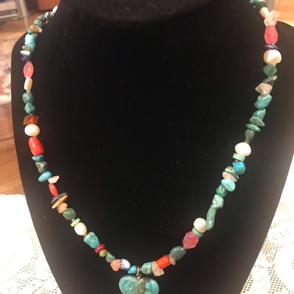 VINTAGE 1980s TURQUOISE NECKLACE WITH HEART DROP. - Picture 7 of 11